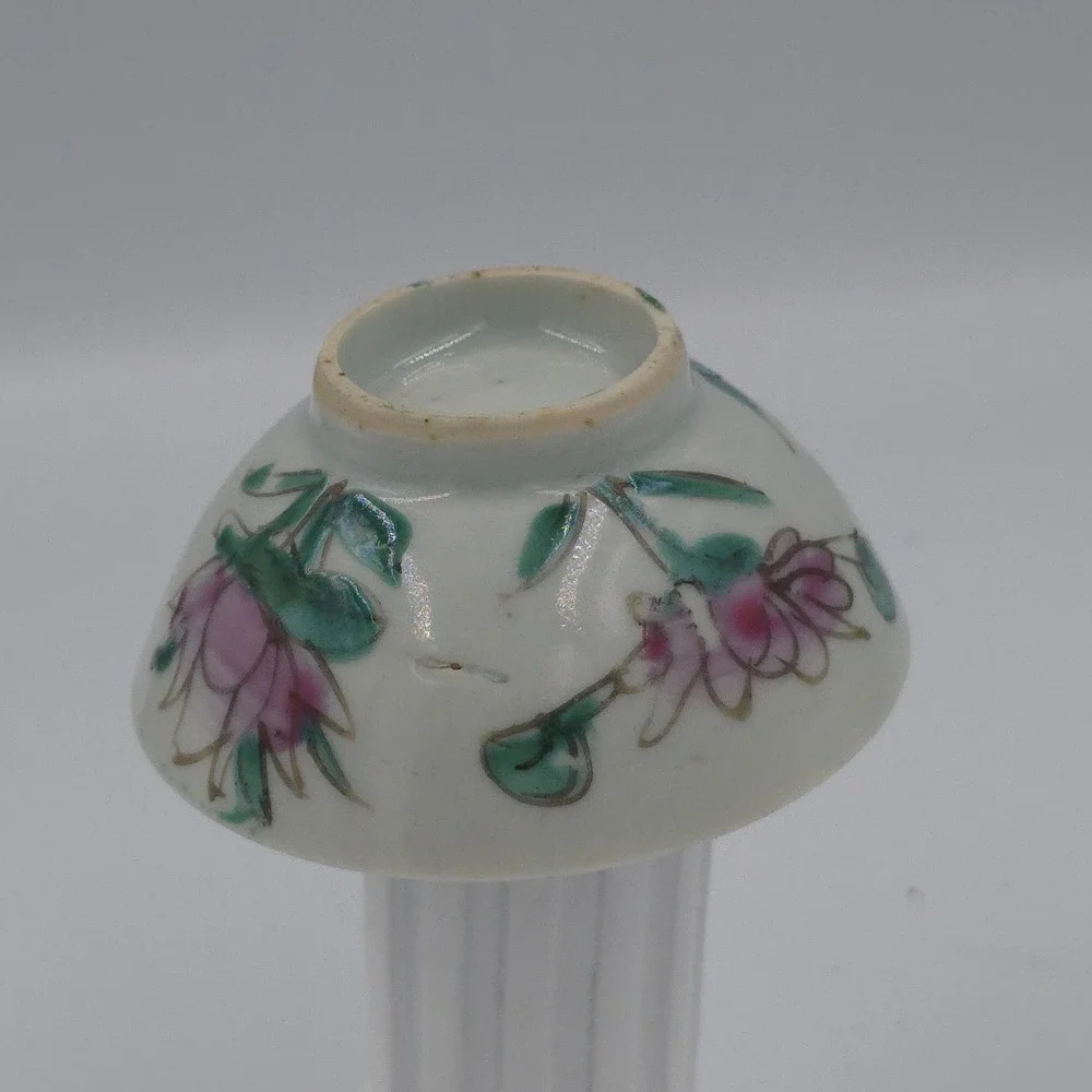Antique Chinese Porcelain Teacup Famille Rose Late Quing Early 20th